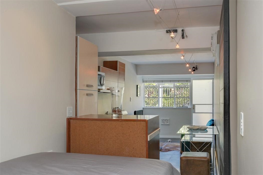 To Let 1 Bedroom Property for Rent in Vredehoek Western Cape